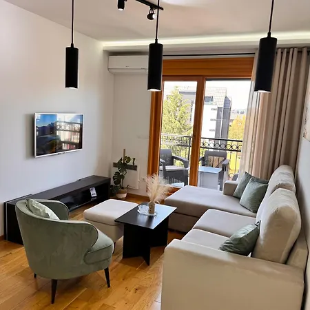 Harizma Apartman *