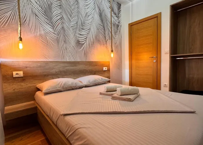 アパート Harizma ズラティボール